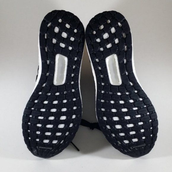 Women adidas Ultraboost 19 Oreo Running Sneakers - Picture 8 of 8